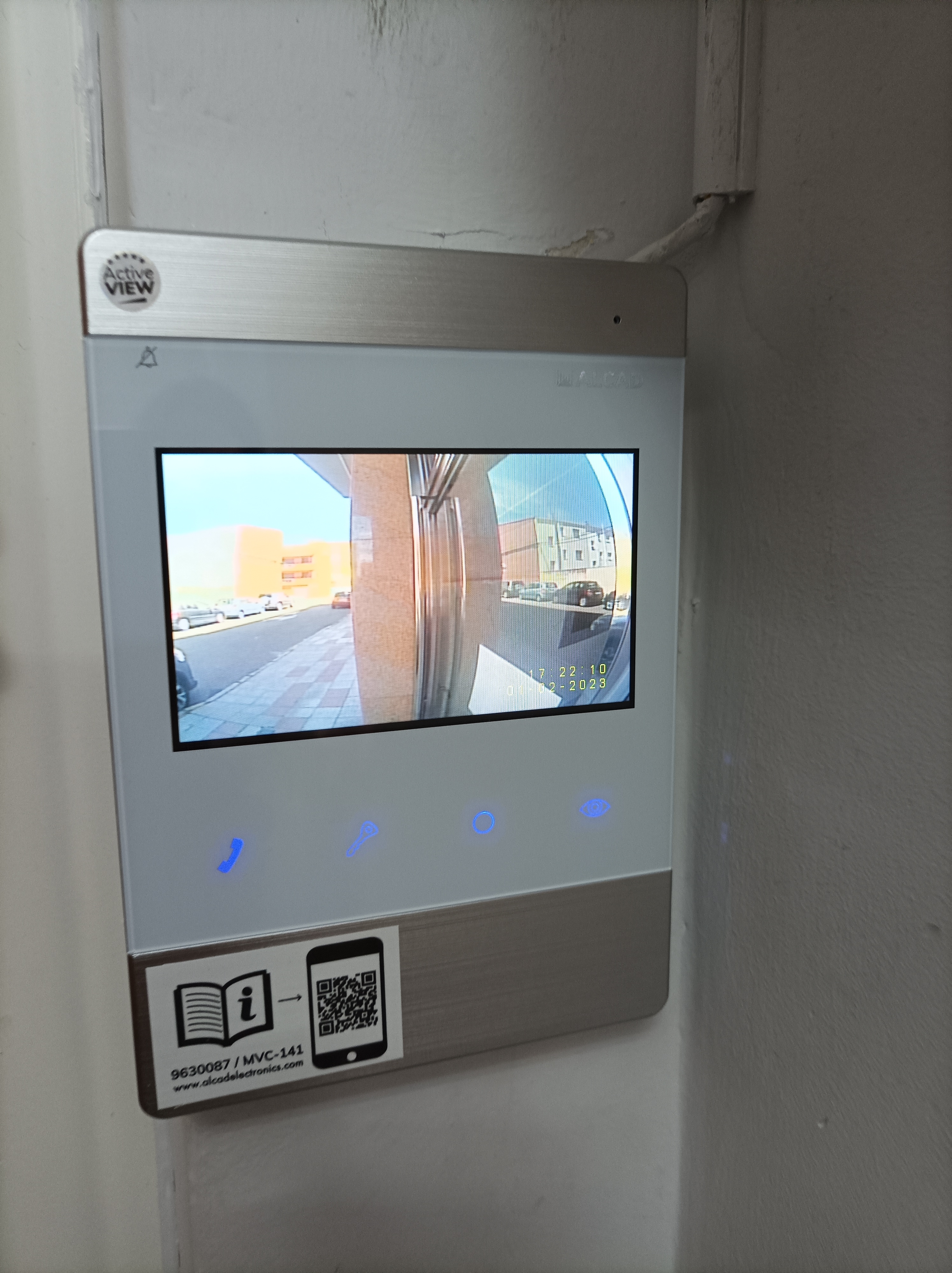 Después: Monitor de videoportero ALCAD instalado en vivienda